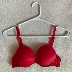 PINK wear everywhere super push up bra  32A  red